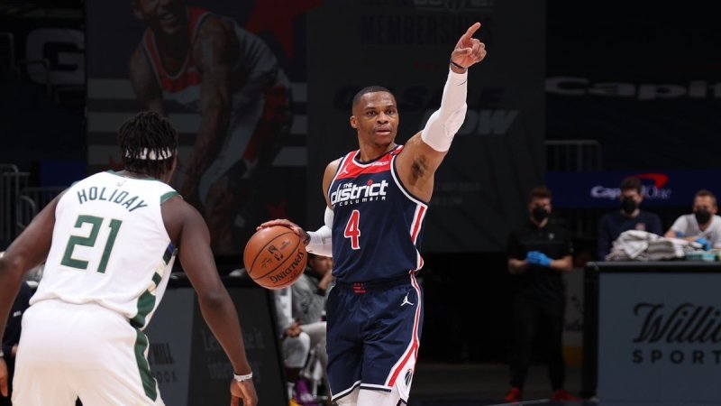  活塞康宁汉姆生涯首次三双虽败犹荣  