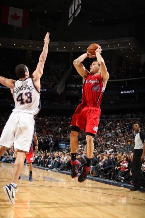  灰熊莫兰特暴力隔扣当选最佳扣篮  