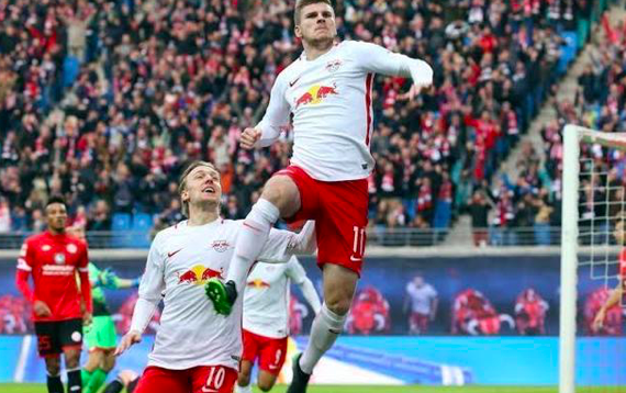  多特蒙德客场战平莱比锡守住领头羊位置