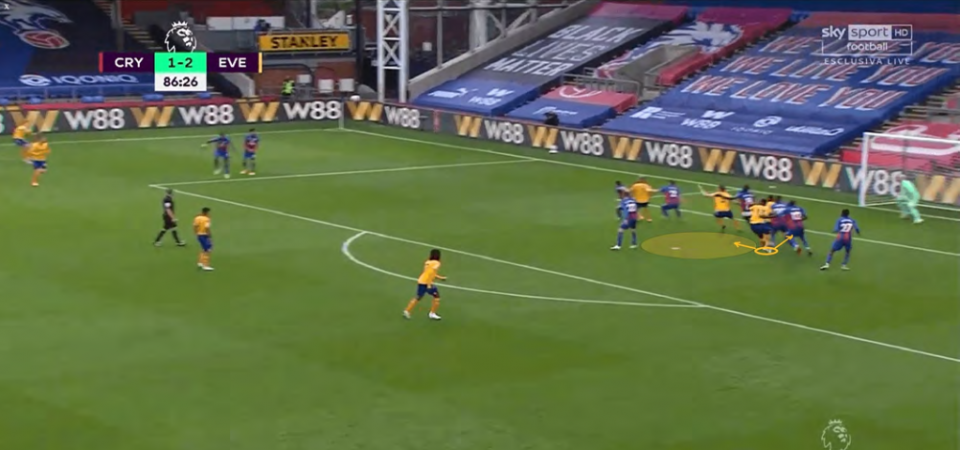  兰斯定位球战术奏效，头球制胜助球队逃离降级区