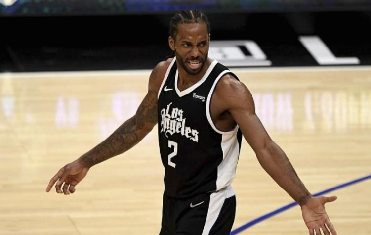  东契奇末节爆发独行侠力克快船迎五连胜