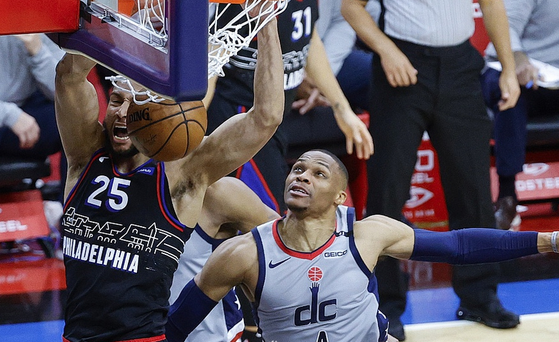  恩比德内线完全压制对手，76人轻取热火重返东部前三