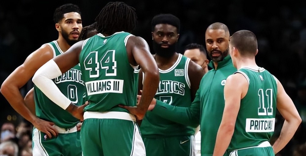  布朗联手塔图姆合砍60分绿军轻取公牛稳固东部第二