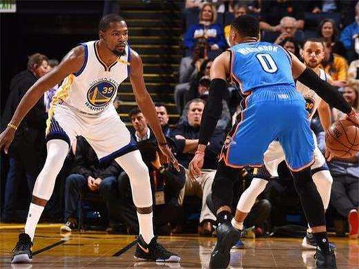  库里三分雨倾盆，勇士大胜国王巩固榜首位置